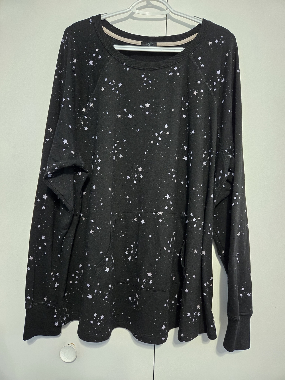 Torrid Black Star Print Pullover Sweatshirt Tunic Plus Size 4X Thumb Holes